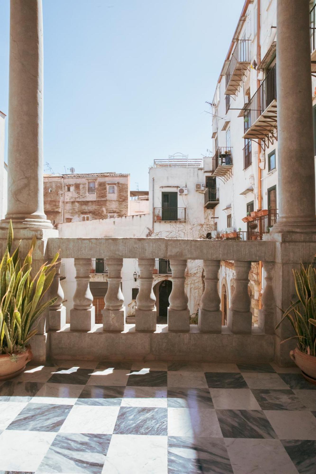 B&B Palazzo Corvino Palerme Extérieur photo