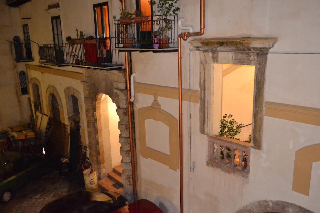 B&B Palazzo Corvino Palerme Extérieur photo